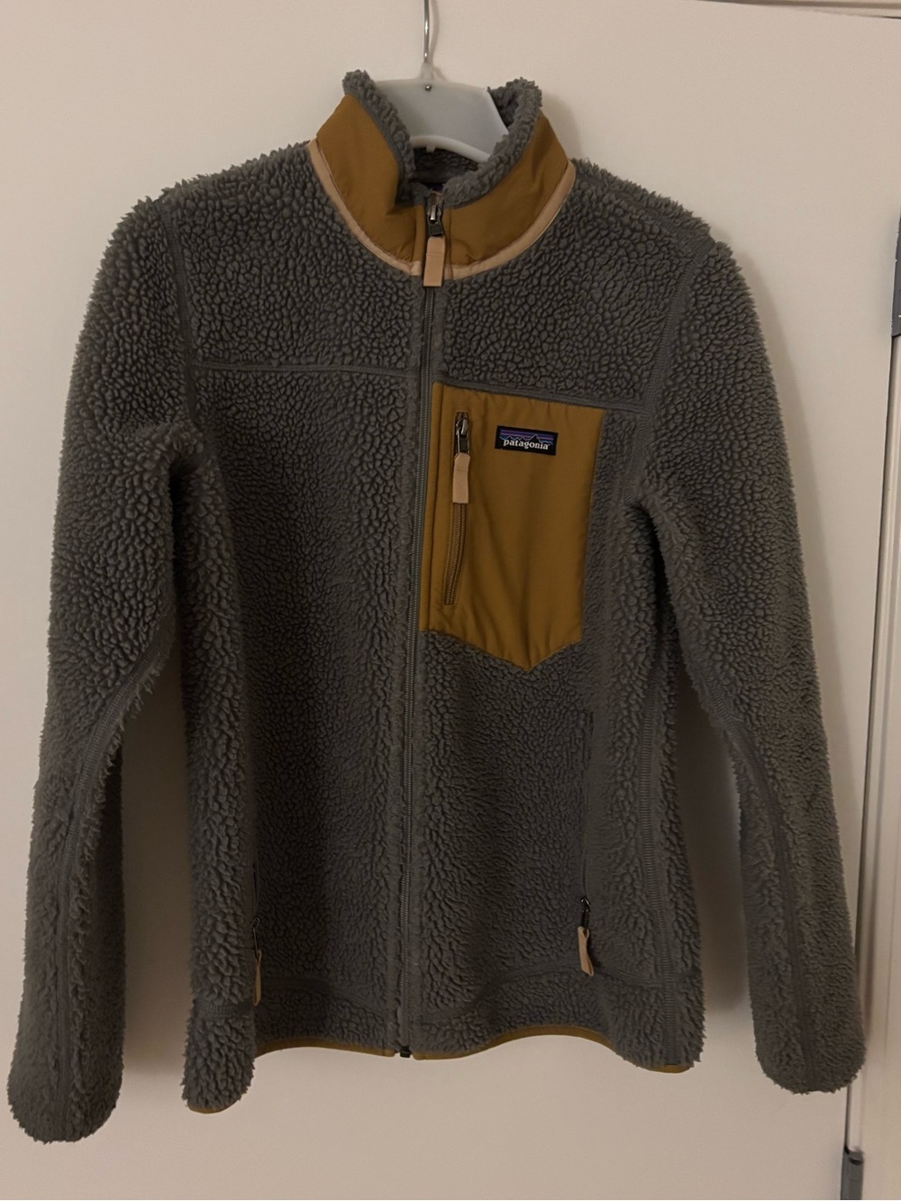 Patagonia Gray Sherpa Fleece Jacket with Tan Chest Panel
